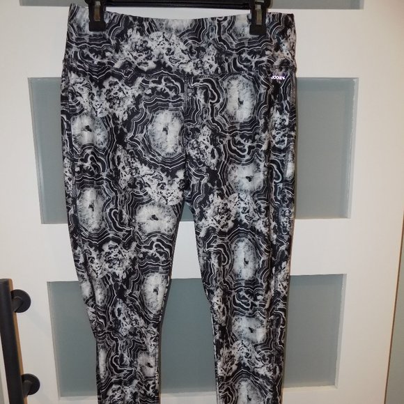 Jockey Black/White Swirl Leggings Size L Women's EUC RN #50369 - Picture 1 of 3